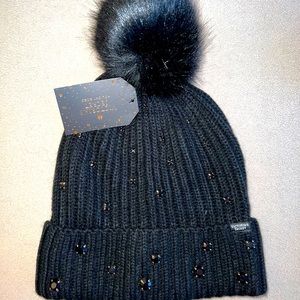 Victoria’s Secret Black Pom Pom Beanie